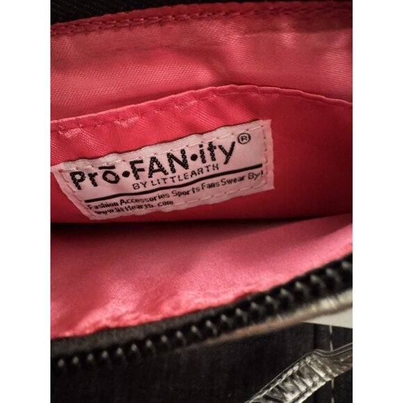 New York Islanders Forever Fan Handbag Purse Black Velvet New B27 - Picture 4 of 4